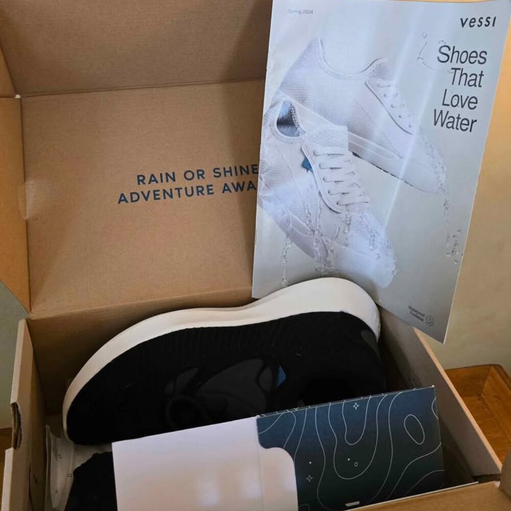 Vessi Everyday Move Sneaker Onyx Black Women's Size 10 Waterproof NEW - Picture 4 of 4